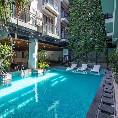 Liberta Seminyak Hotel Exteriör bild