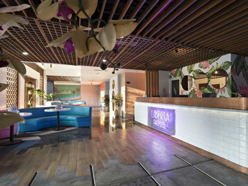 Liberta Seminyak Hotel Exteriör bild