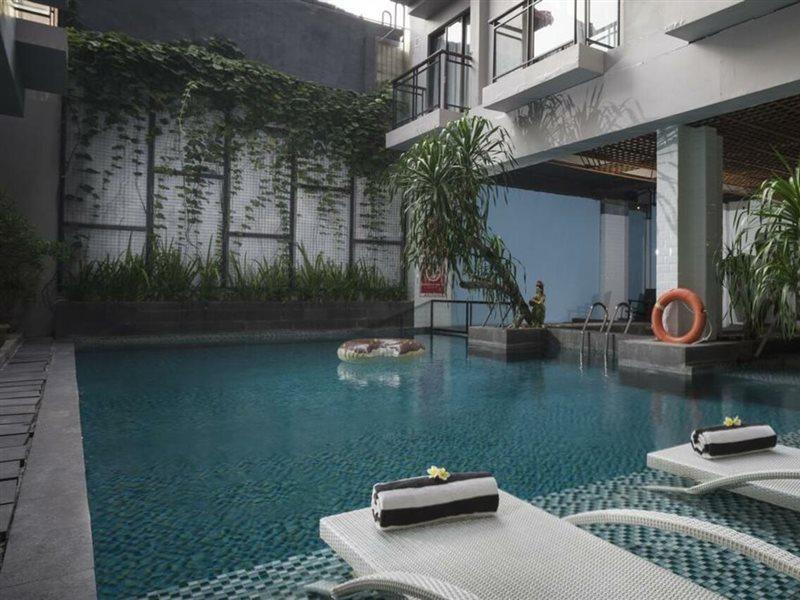 Liberta Seminyak Hotel Exteriör bild