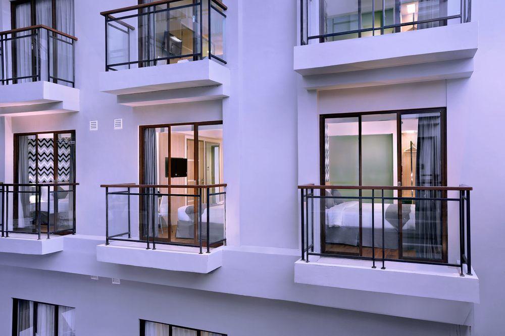 Liberta Seminyak Hotel Exteriör bild
