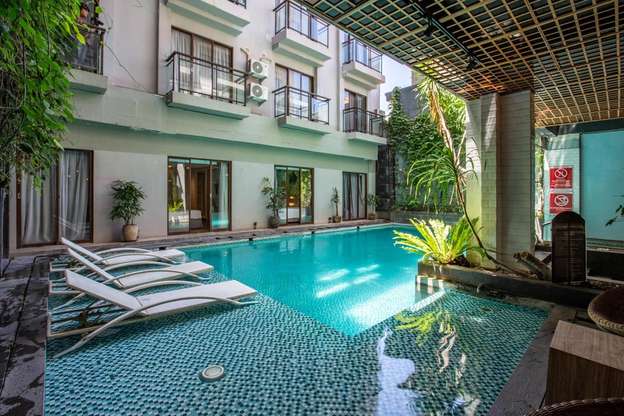 Liberta Seminyak Hotel Exteriör bild
